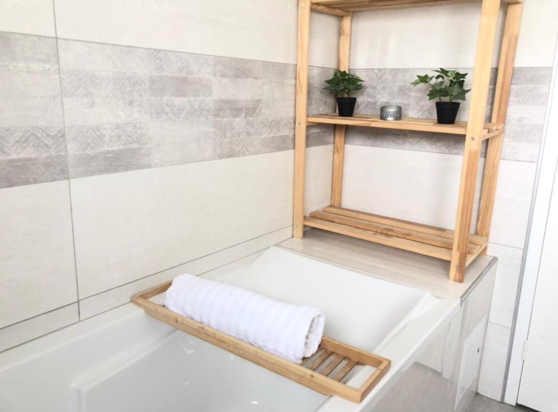Loft Evasion , Parking Gratuit , 5 Min Auxerre Lägenhet Monéteau Exteriör bild